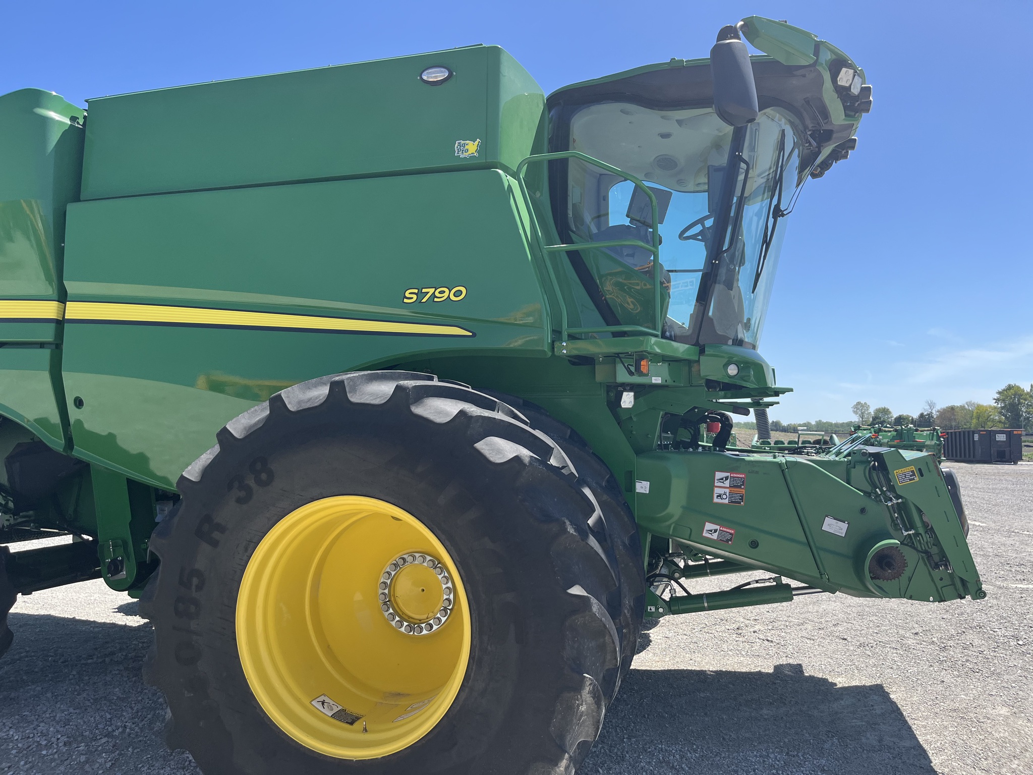 2023 John Deere S790 Image 5