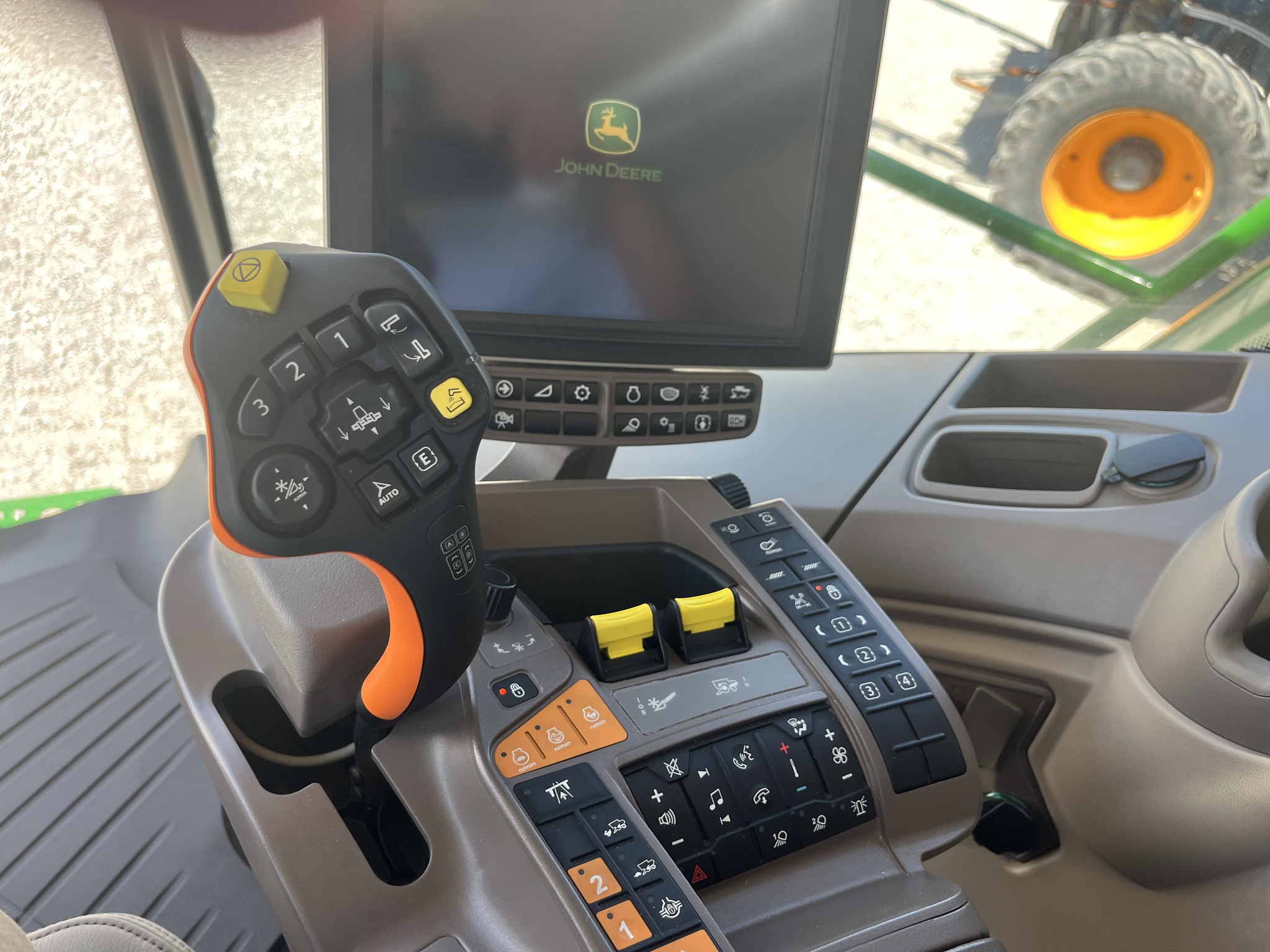 2023 John Deere S790 Image 9