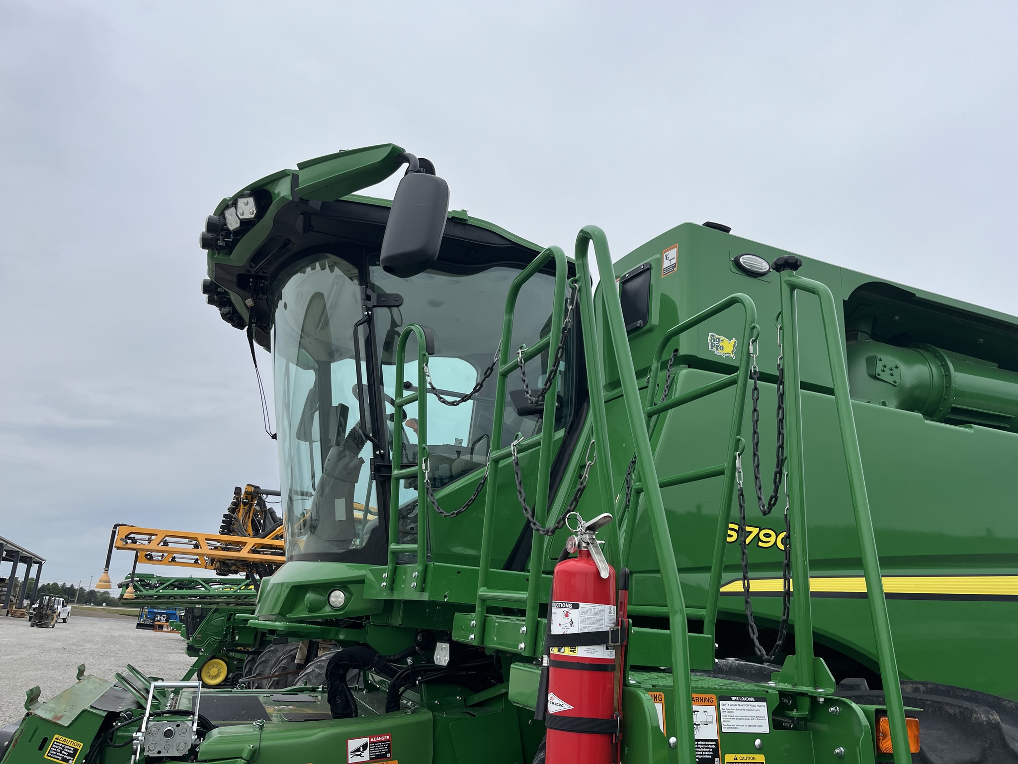 2023 John Deere S790 Image 13
