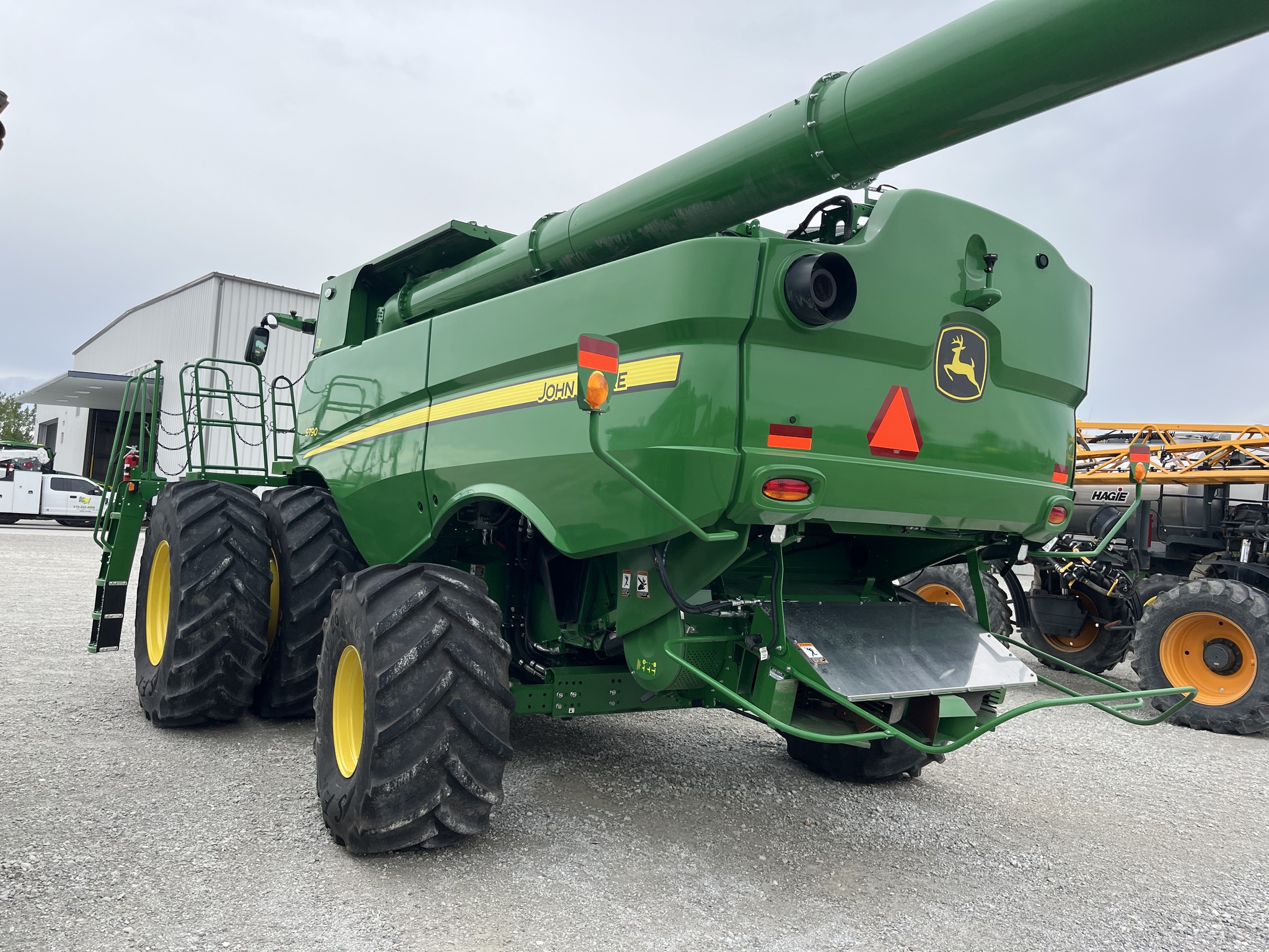 2023 John Deere S790 Image 16