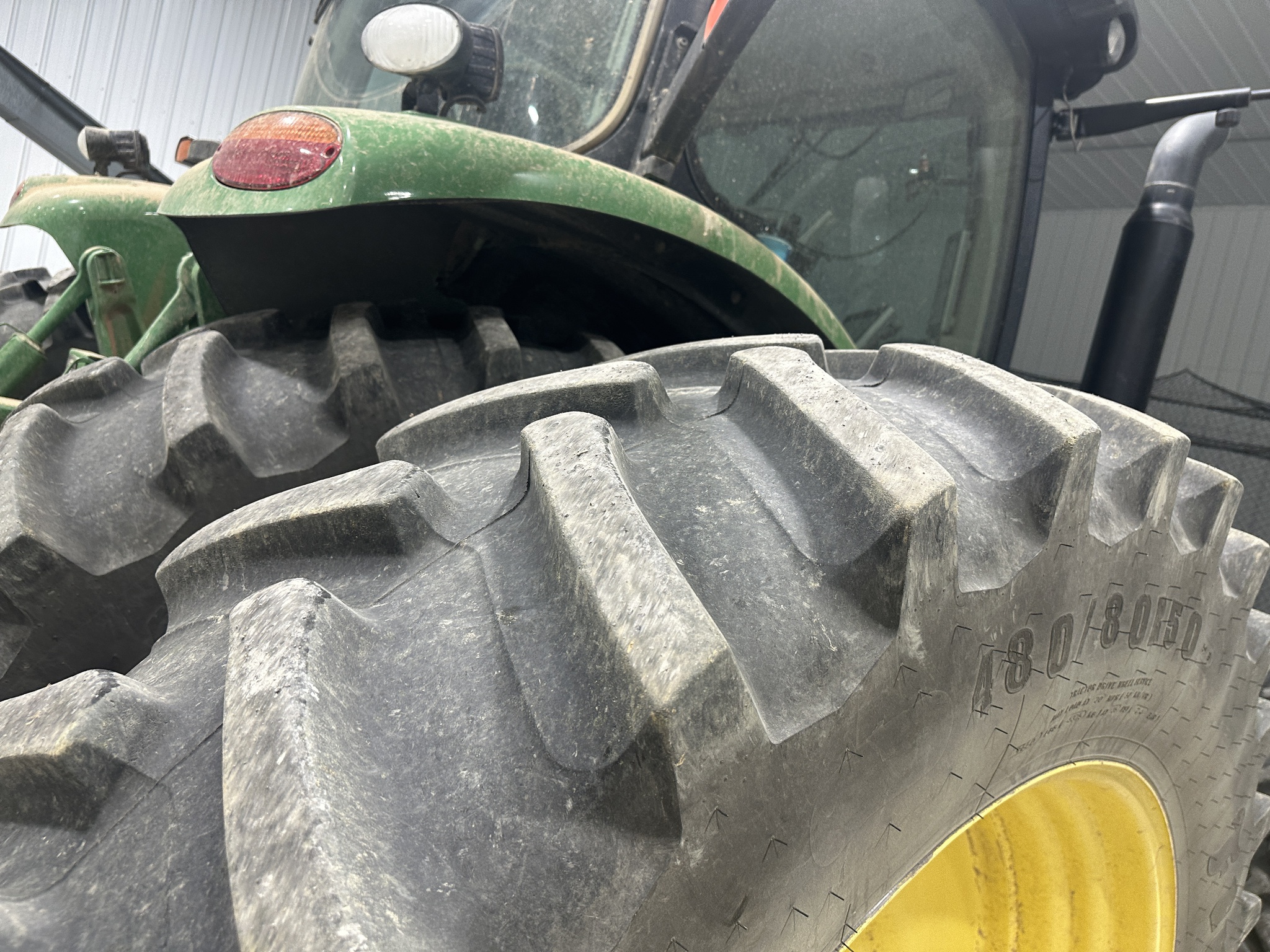 2013 John Deere 8360R Image 2