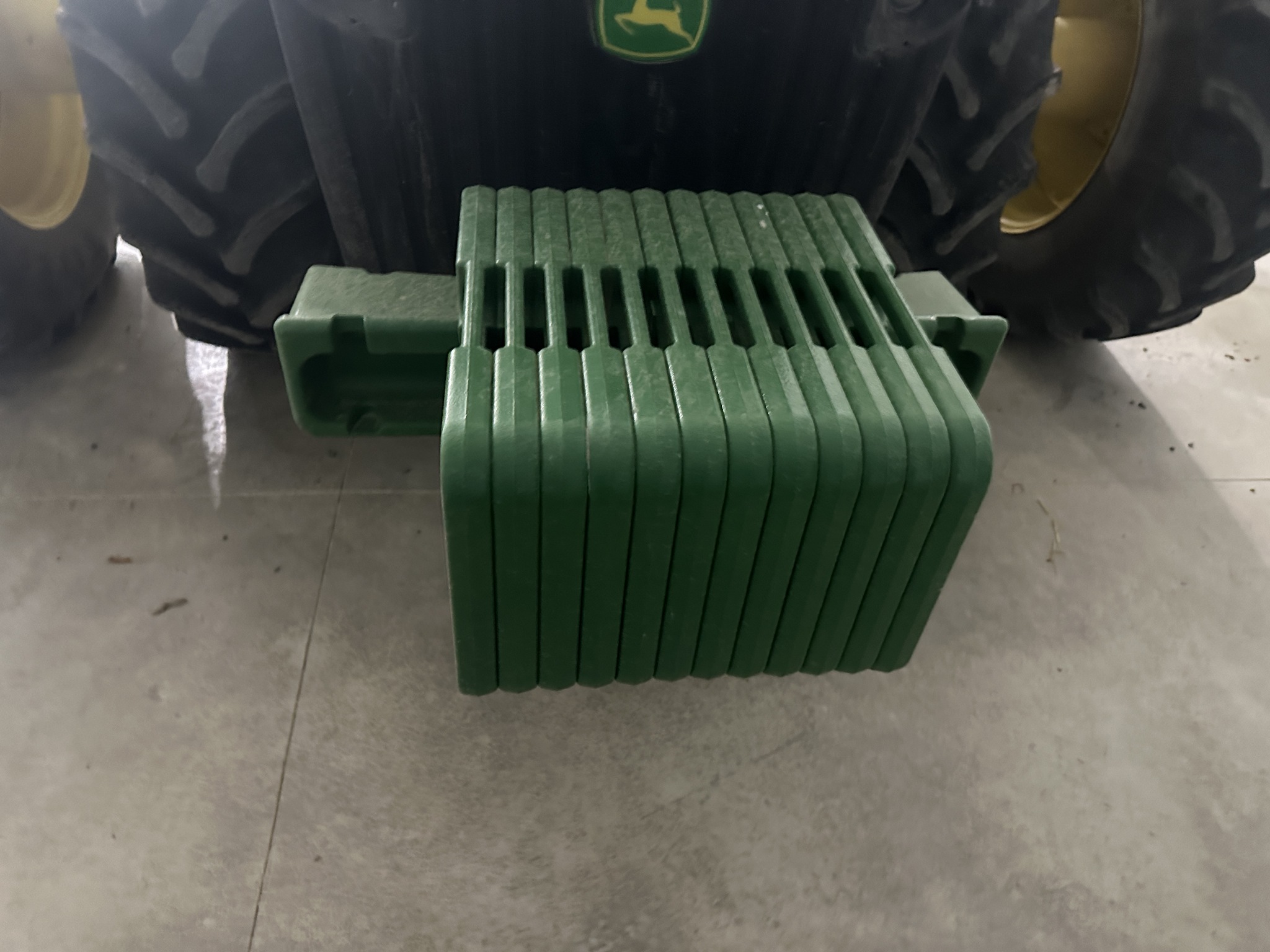 2013 John Deere 8360R Image 9
