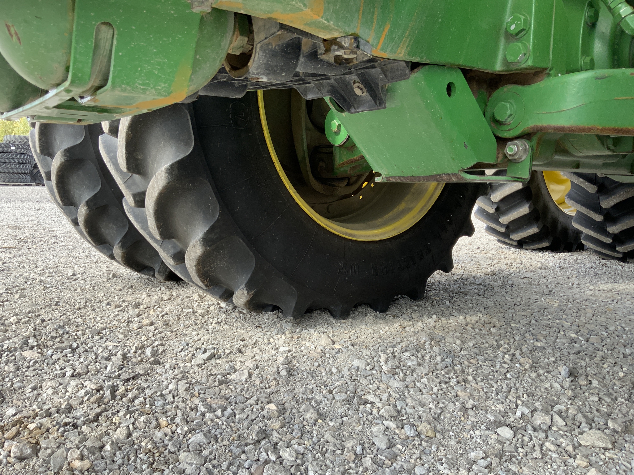 2013 John Deere 8360R Image 4