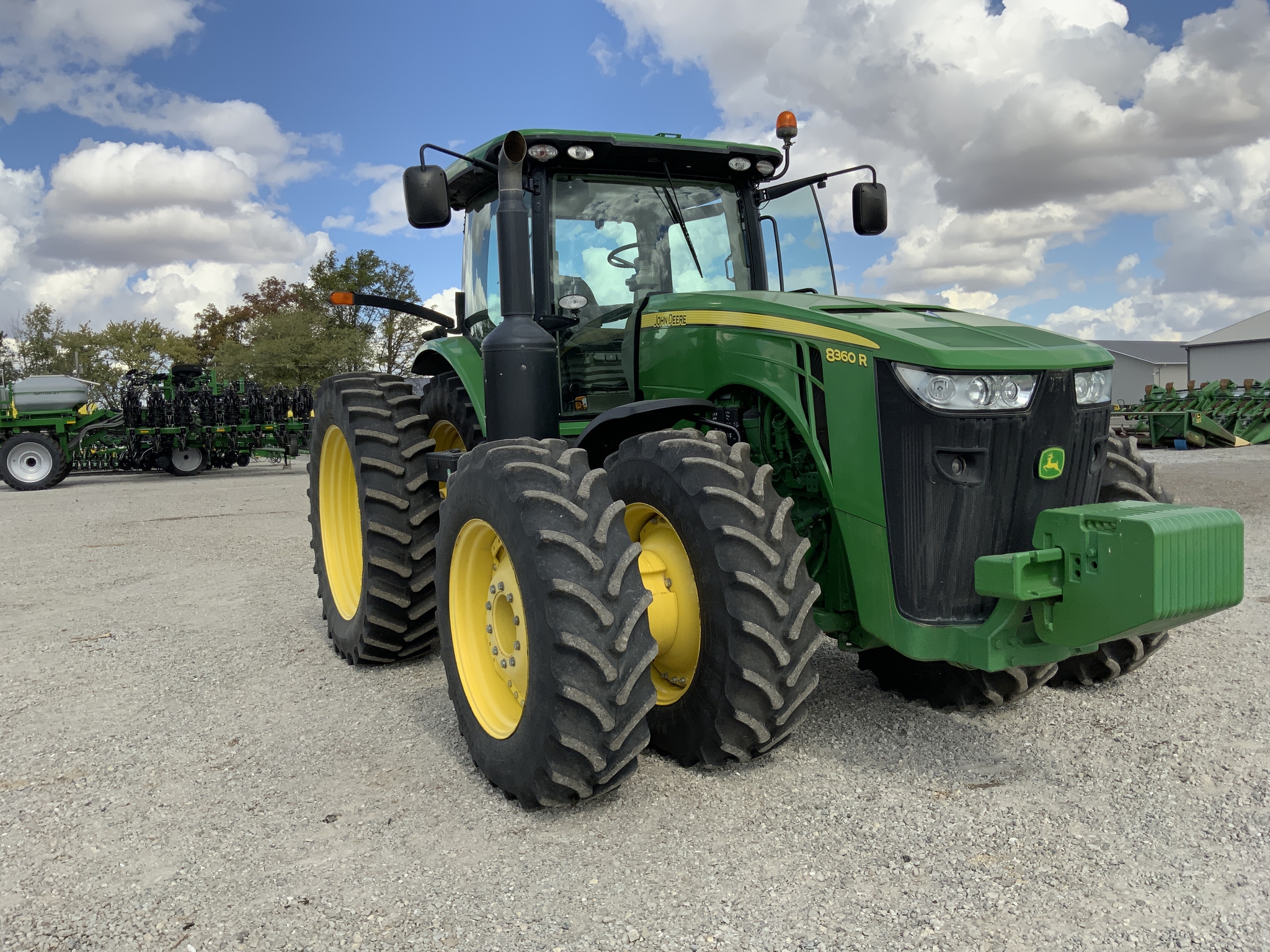 2013 John Deere 8360R Image 9