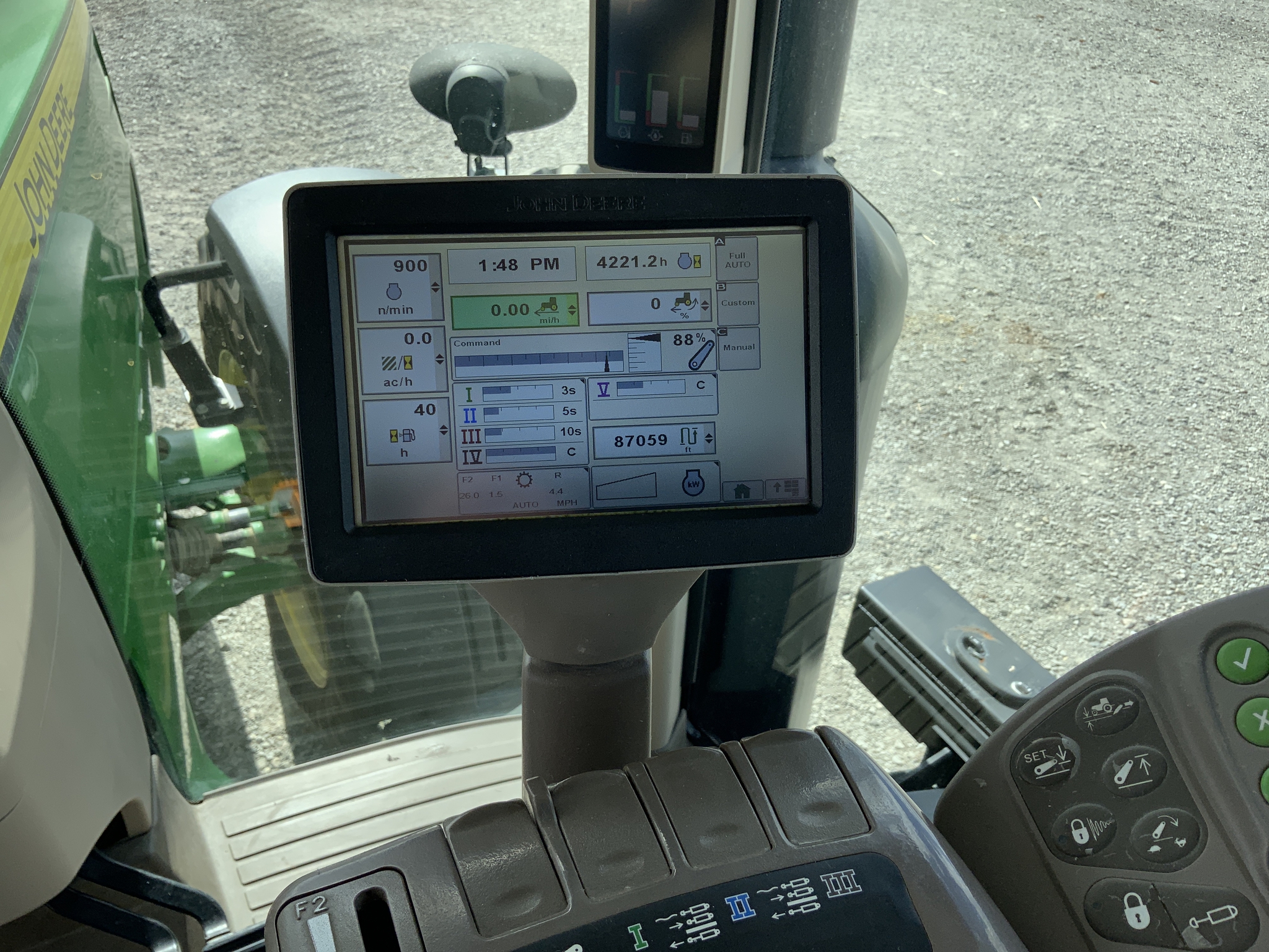 2013 John Deere 8360R Image 12