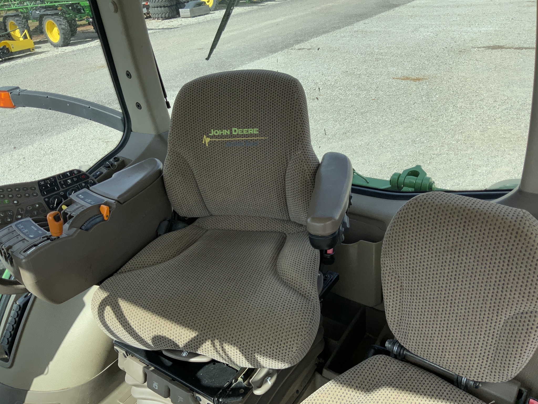 2013 John Deere 8360R Image 15