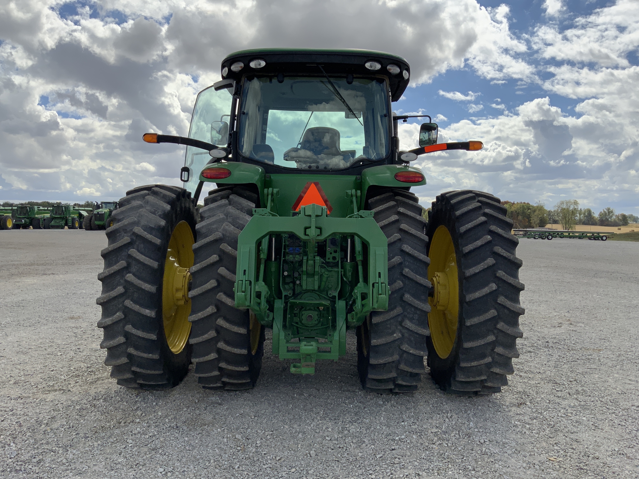 2013 John Deere 8360R Image 3