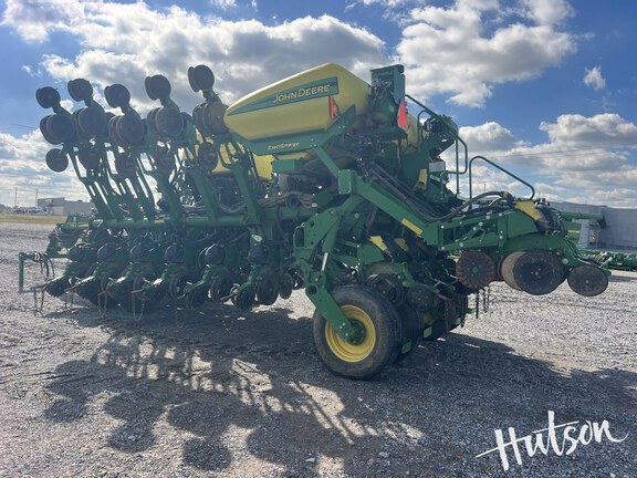 Photo of 2014 John Deere 1795