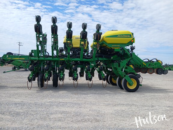 Photo of 2014 John Deere 1795