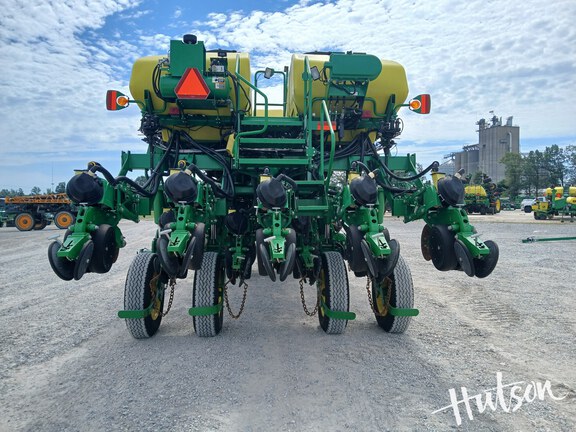 Photo of 2014 John Deere 1795