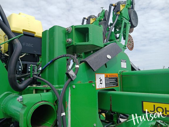 Photo of 2014 John Deere 1795