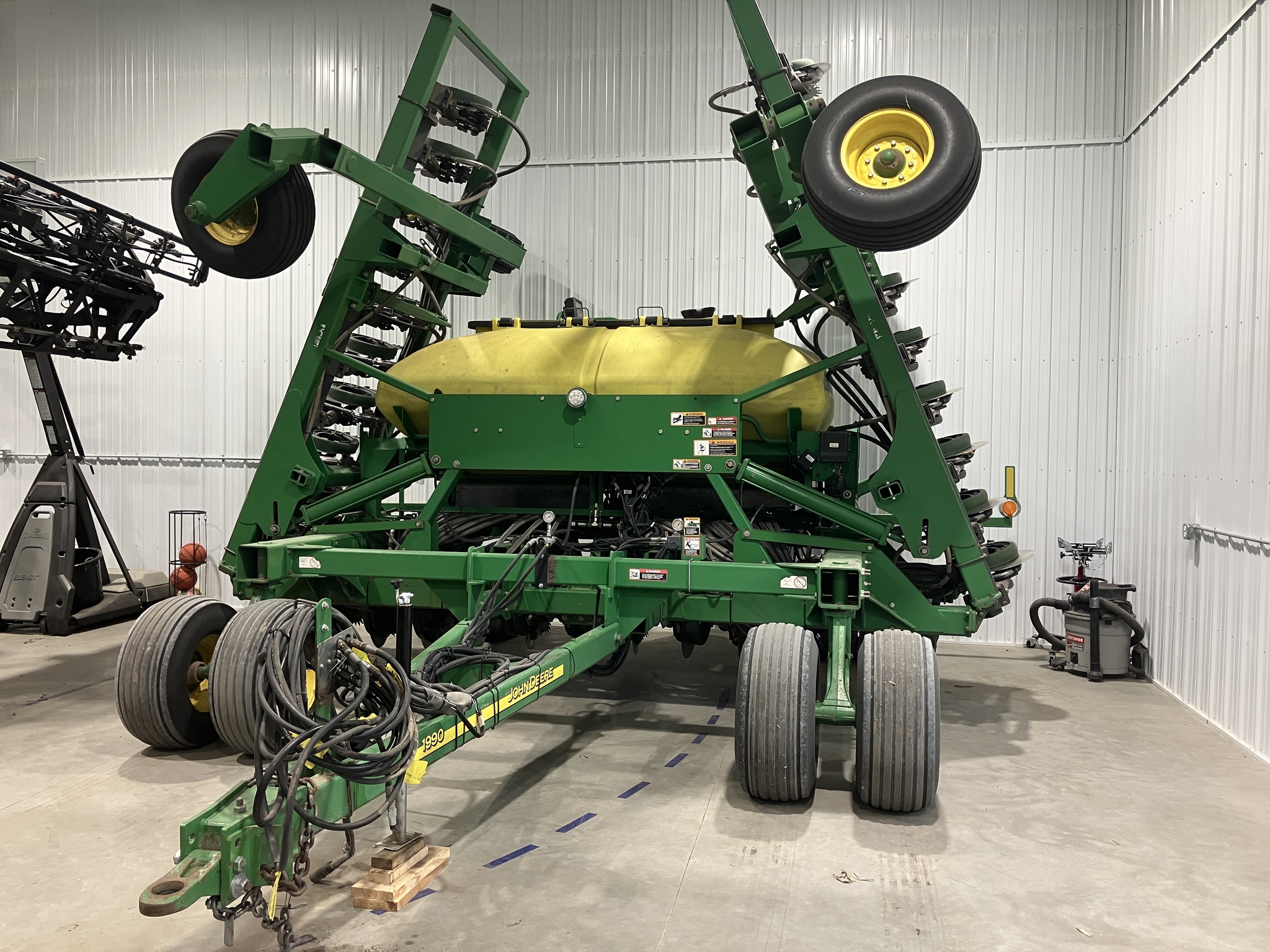 2009 John Deere 1990 Image 1