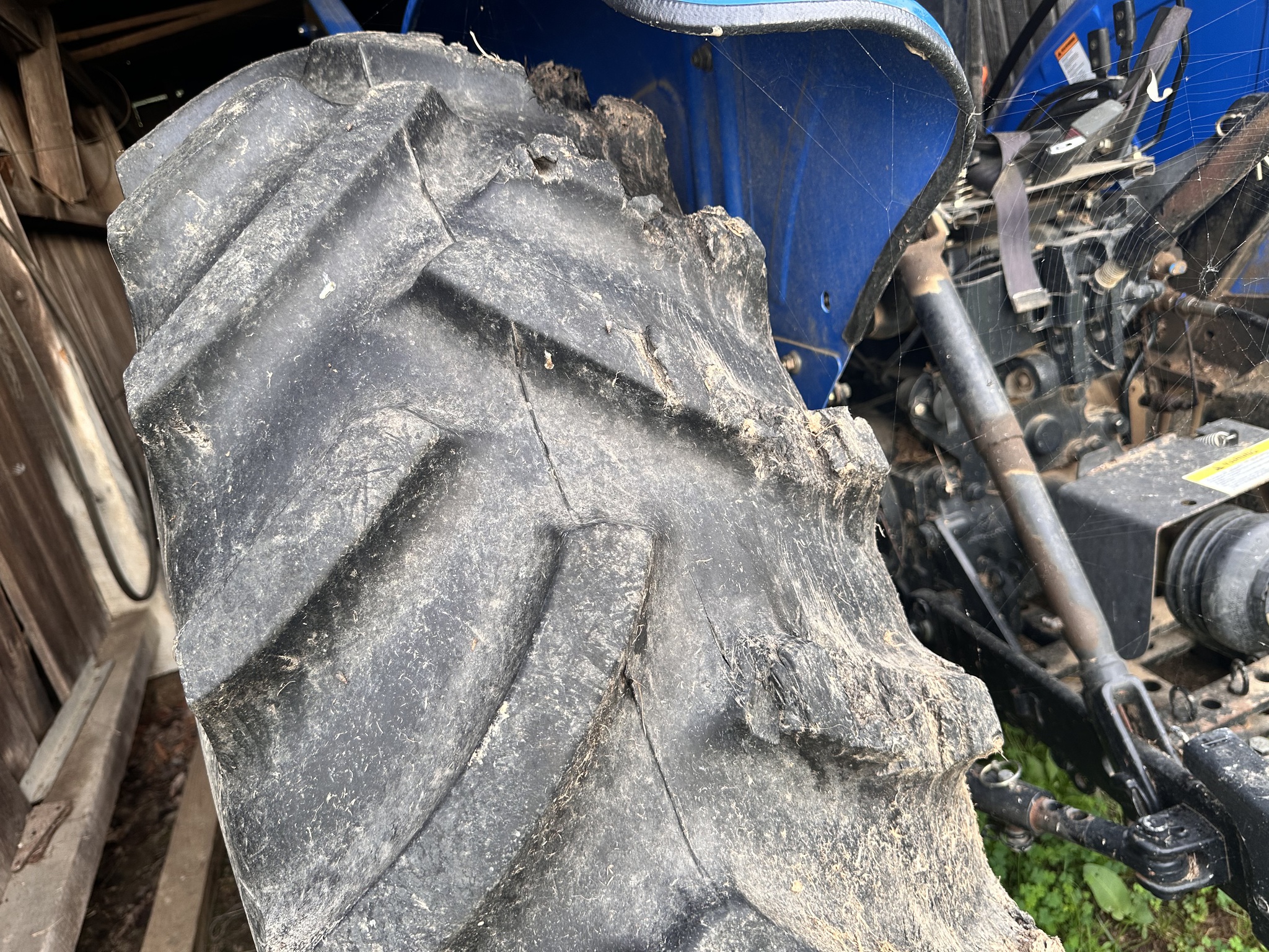 2008 New Holland TT75A Image 6