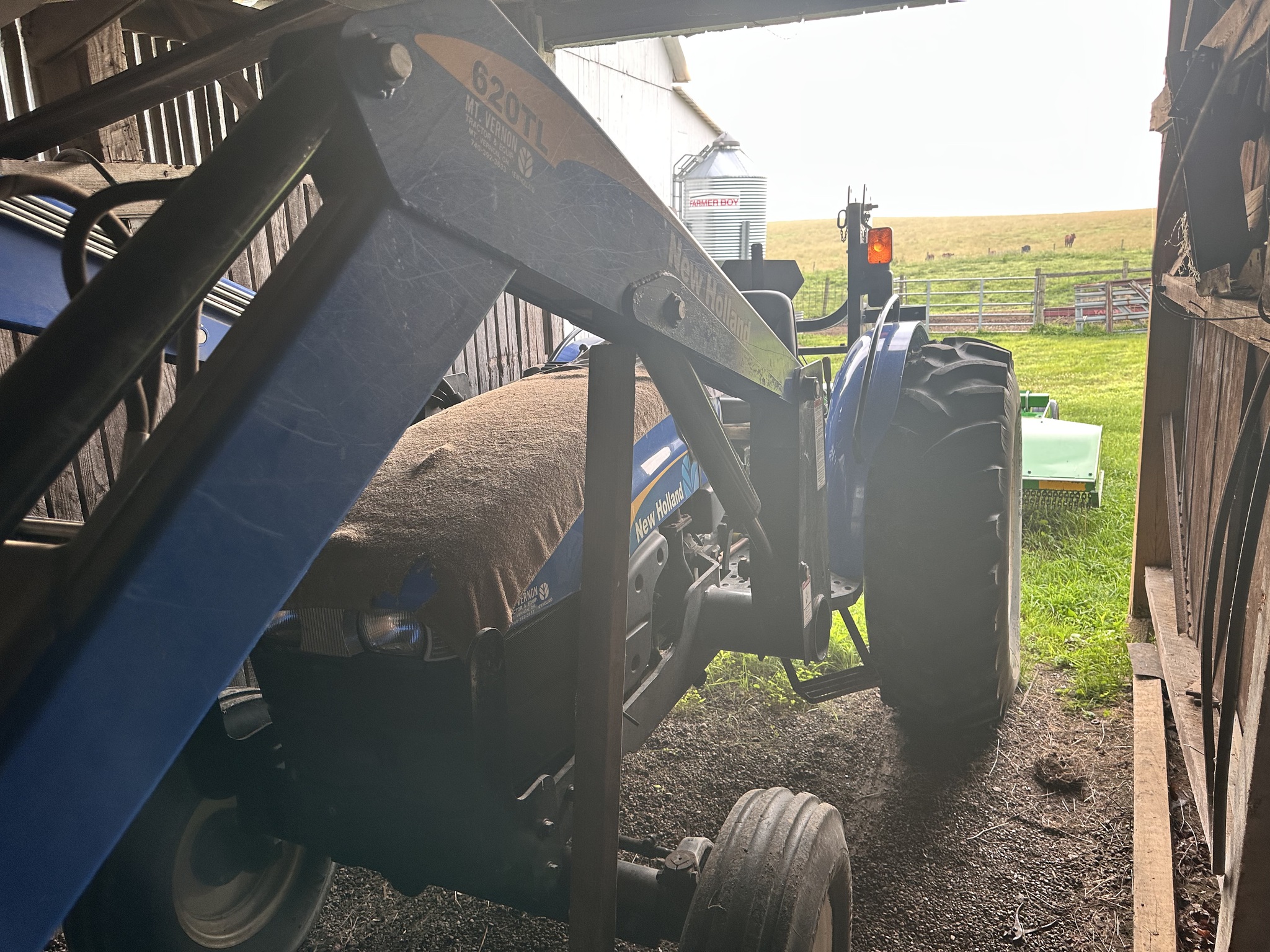 2008 New Holland TT75A Image 3