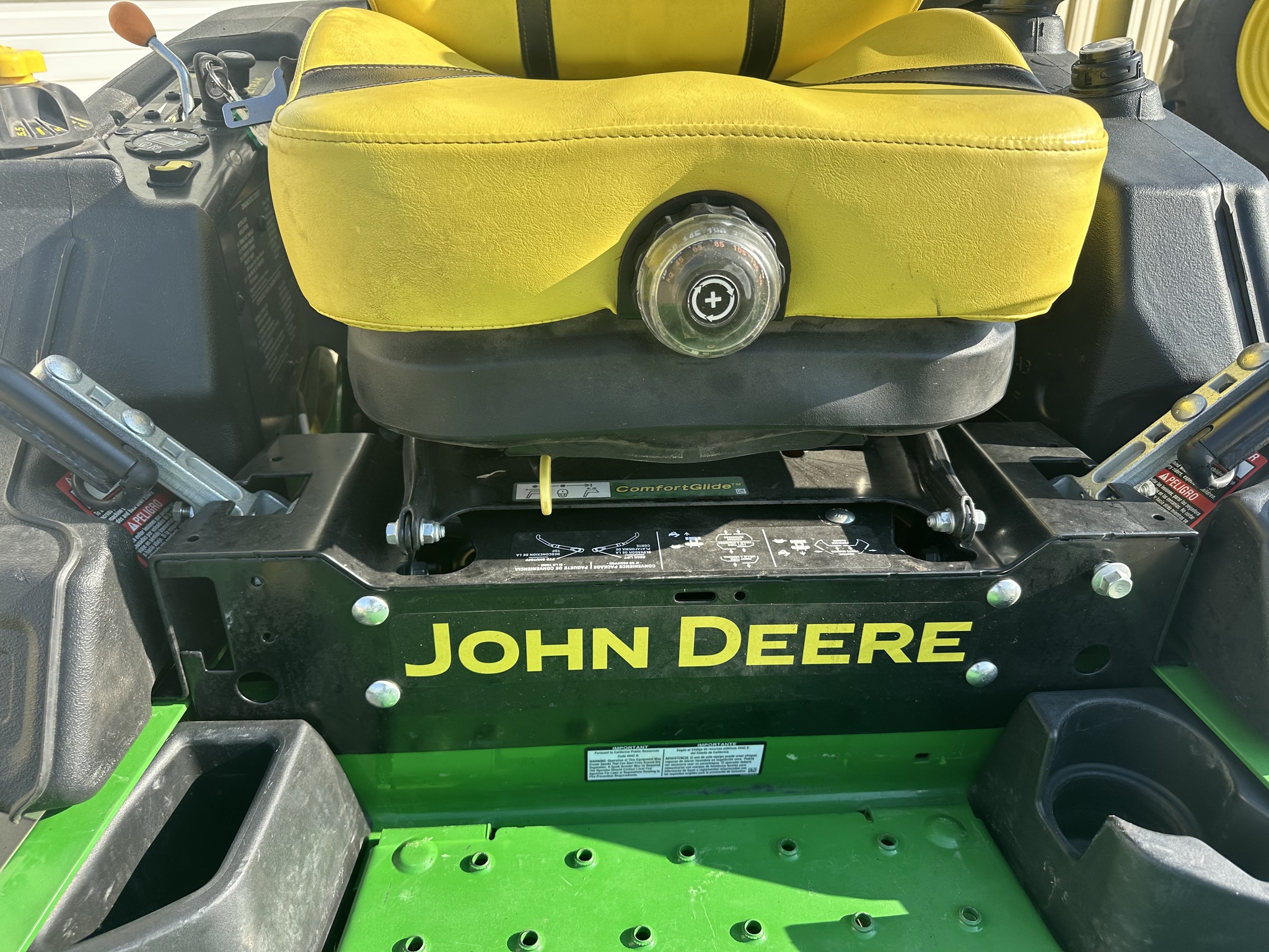 2021 John Deere Z950R Image 6