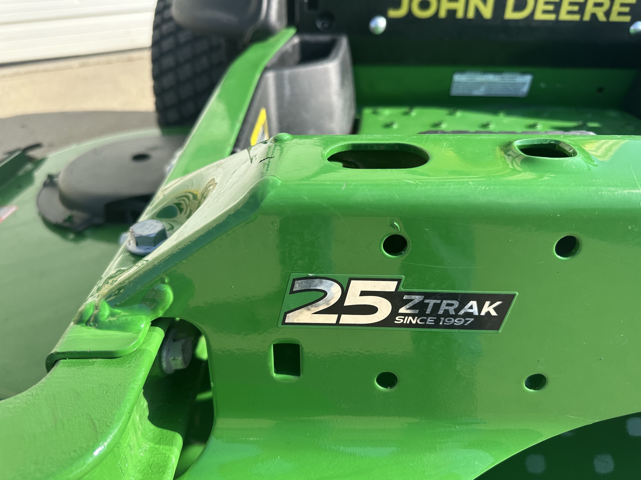 2021 John Deere Z950R Image 9