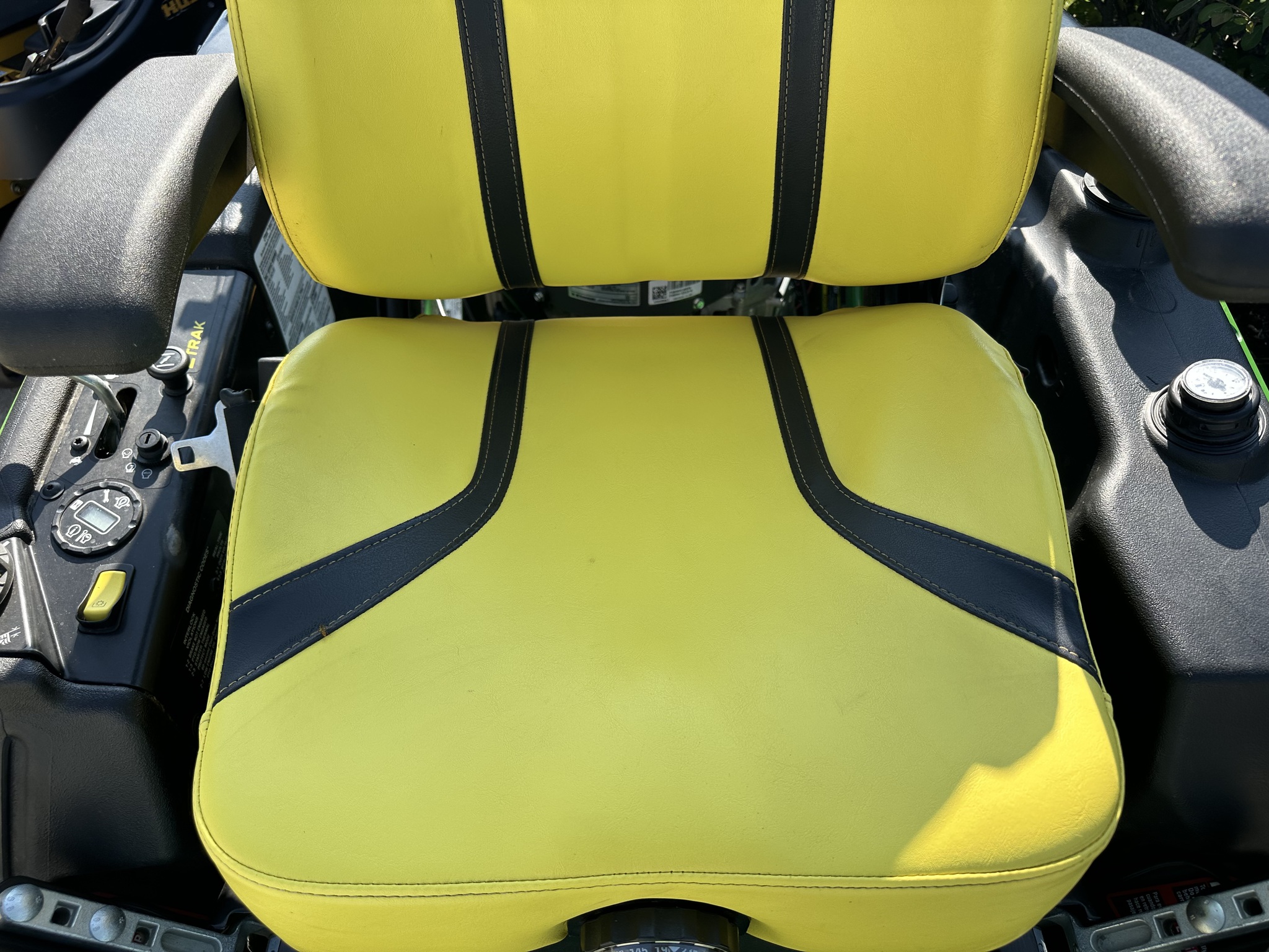 2021 John Deere Z950R Image 8