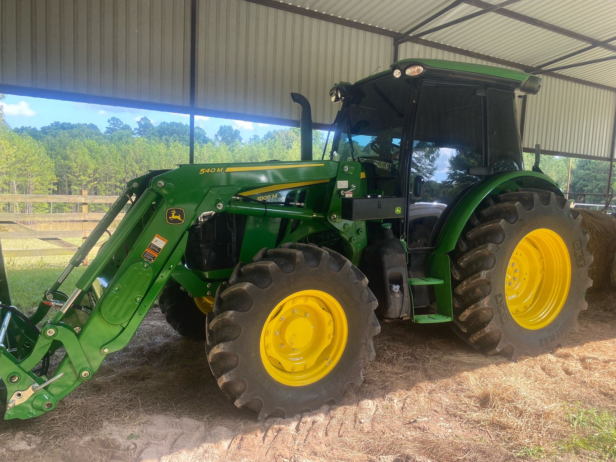 2024 John Deere 5105M Image 1