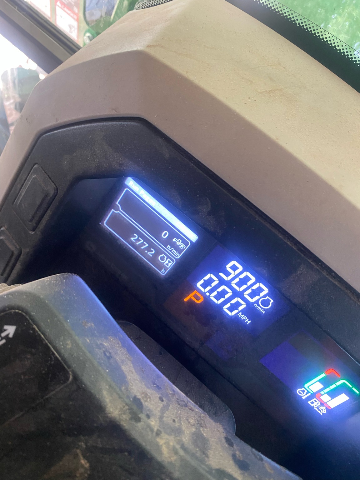 2024 John Deere 5105M Image 8