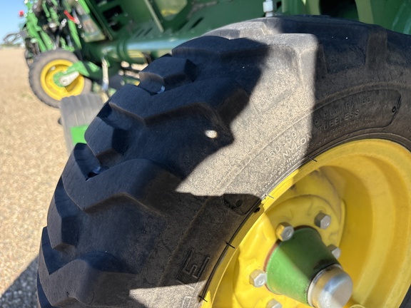 Used 2022 John Deere HD50R Combine Platforms at Horizon Ag & Turf in Lloydminster, AB - Photo14
