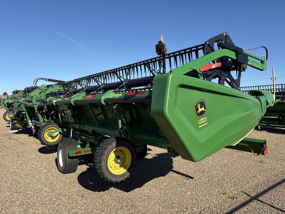 Used 2022 John Deere HD50R Combine Platforms at Horizon Ag & Turf in Lloydminster, AB - Photo16