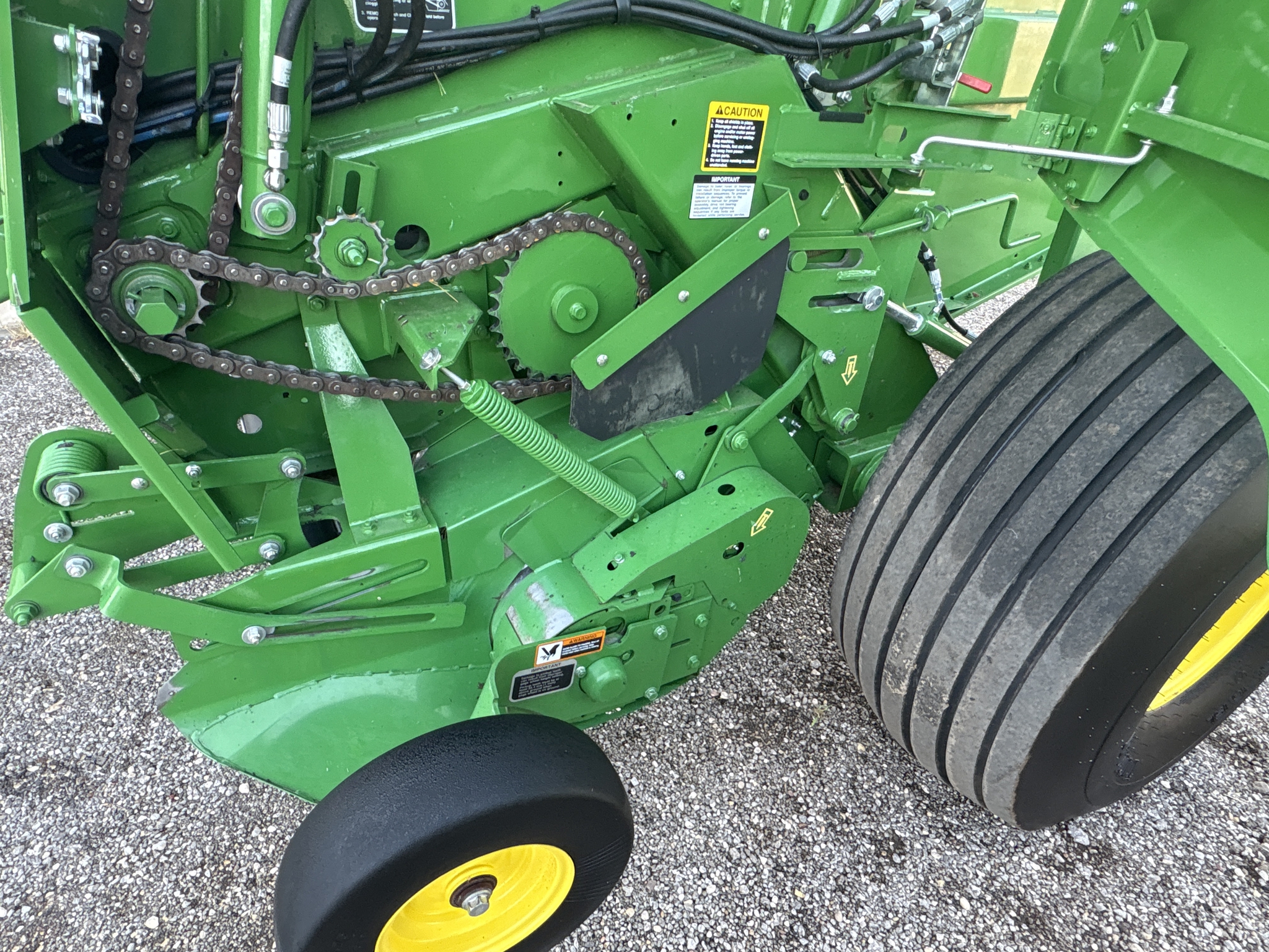 2023 John Deere 560M Image 24