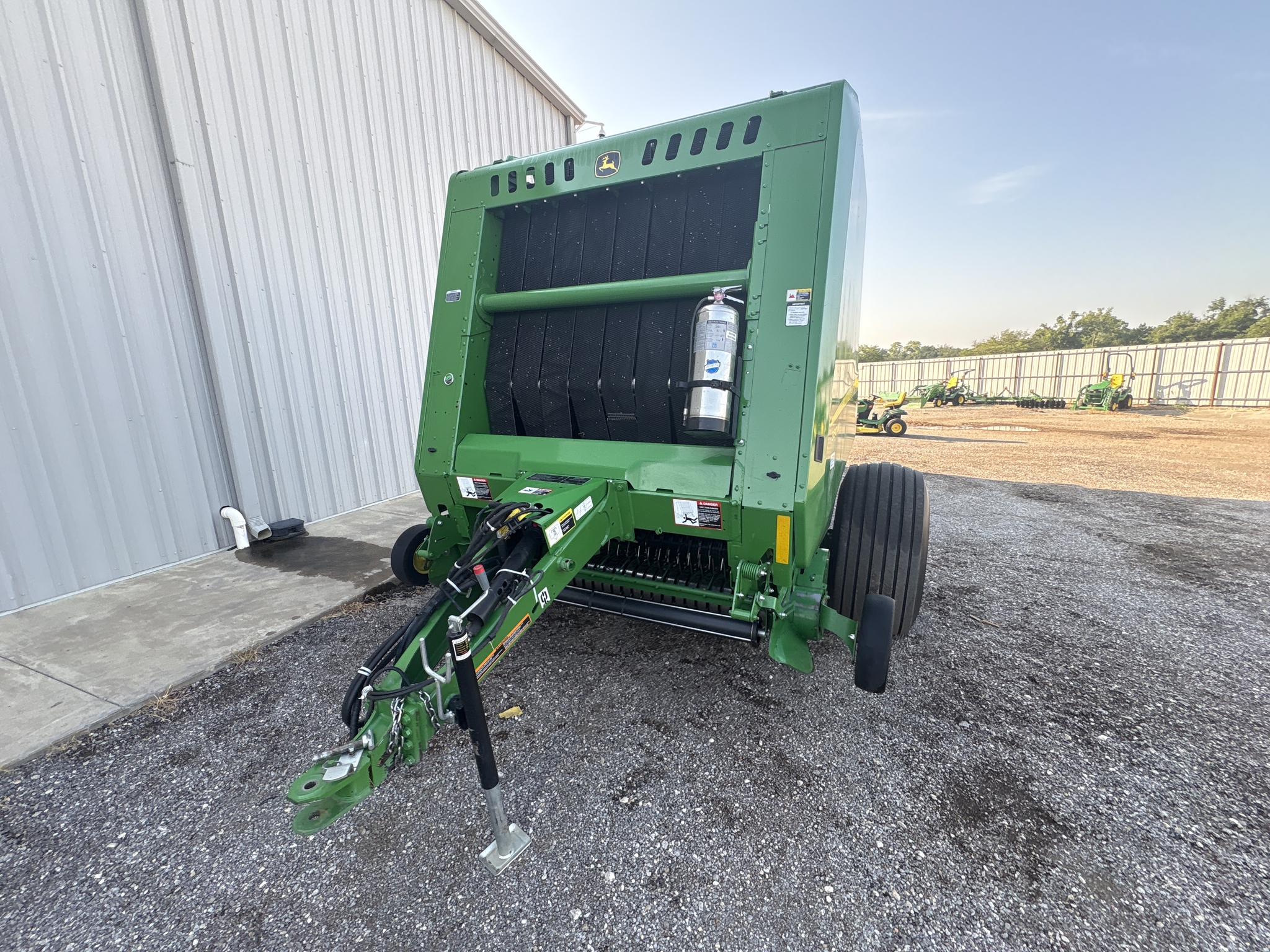 2023 John Deere 560M Image 4