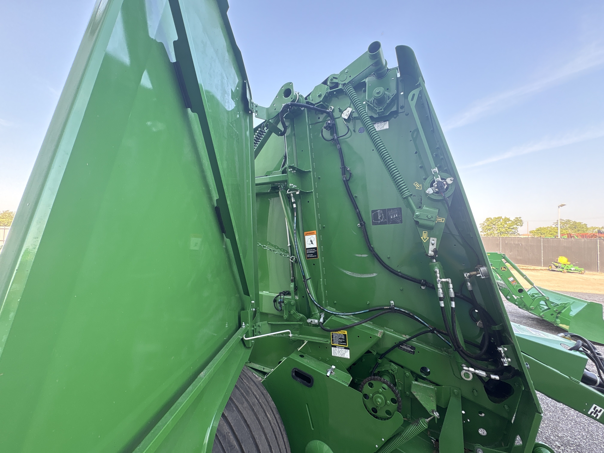 2023 John Deere 560M Image 22