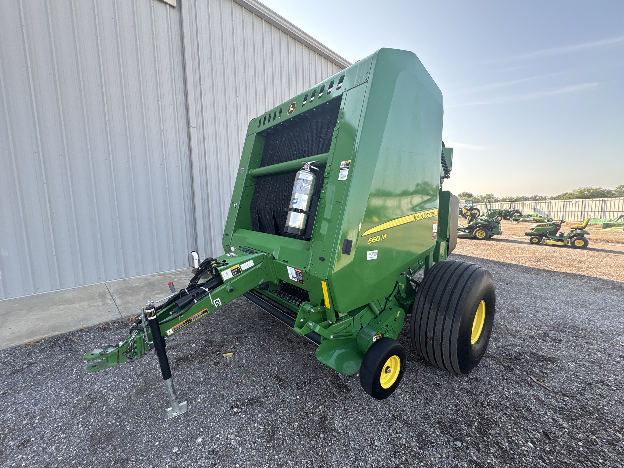 2023 John Deere 560M Image 3