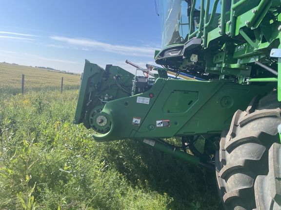 Used 2024 John Deere X9 1000 Combines at Horizon Ag & Turf in Vermilion, AB - Photo11