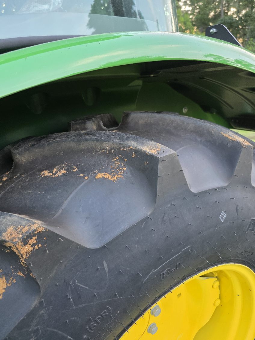 2023 John Deere 5075E Image 9
