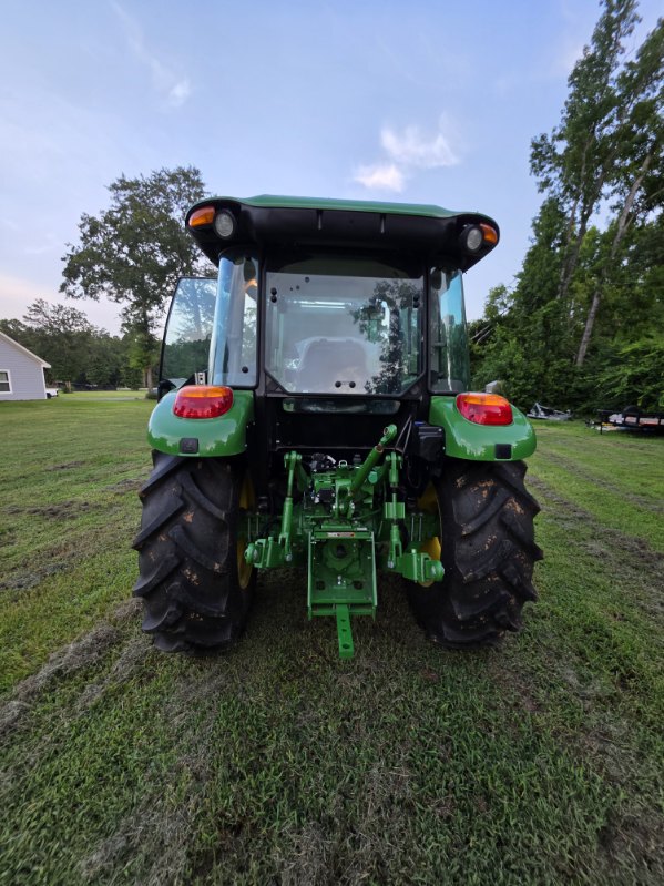 2023 John Deere 5075E Image 6