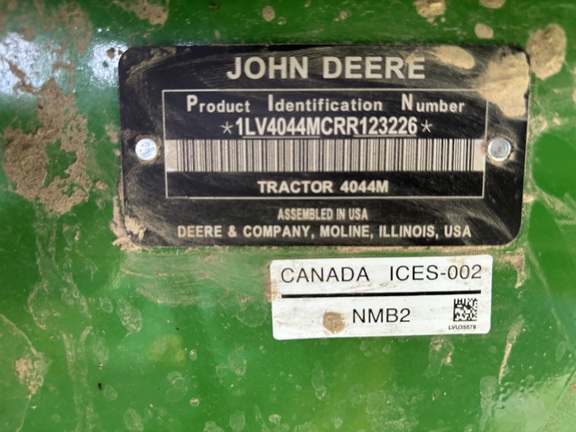 Photo of 2024 John Deere 4044M