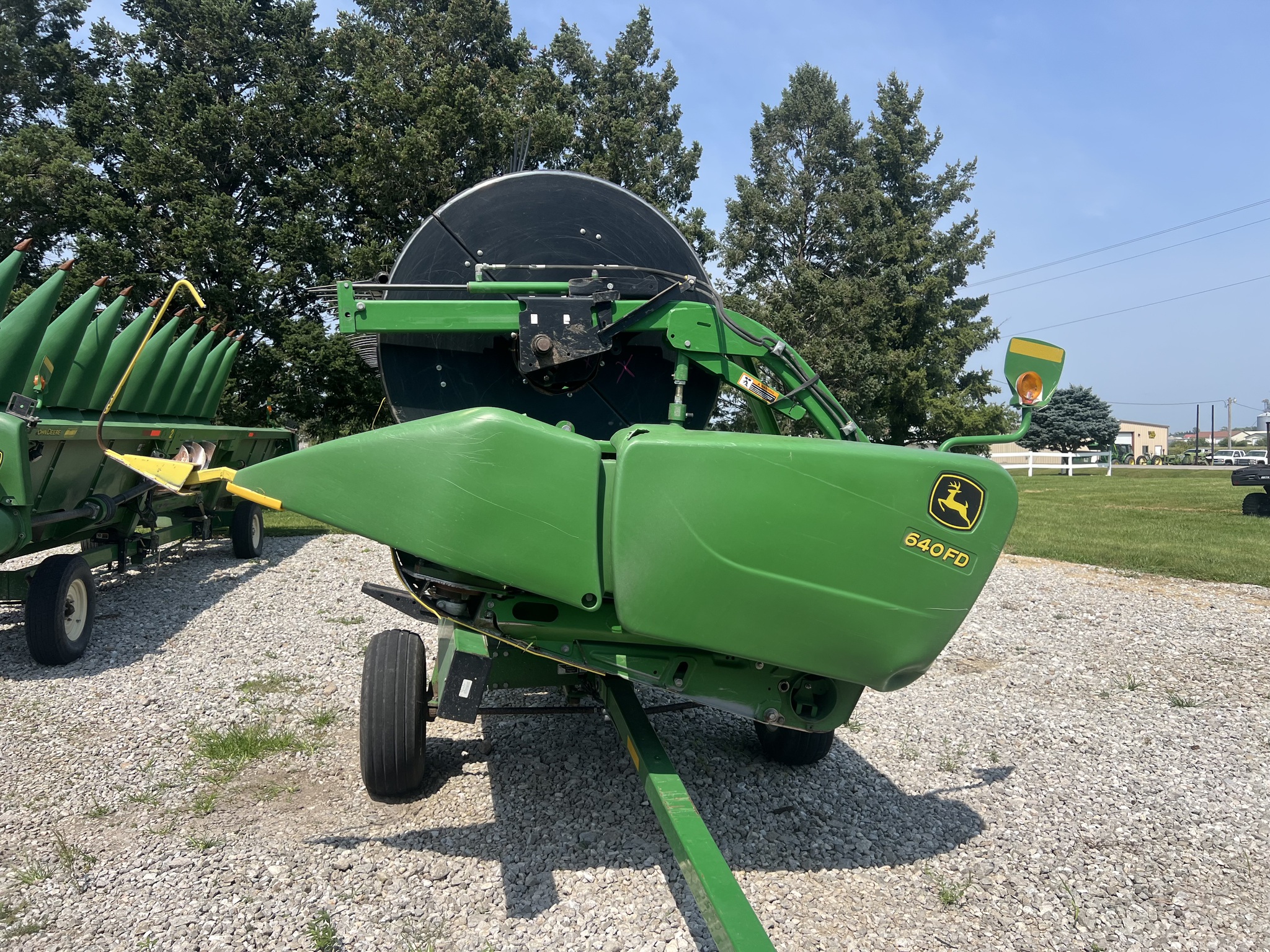2014 John Deere 640FD Image 2