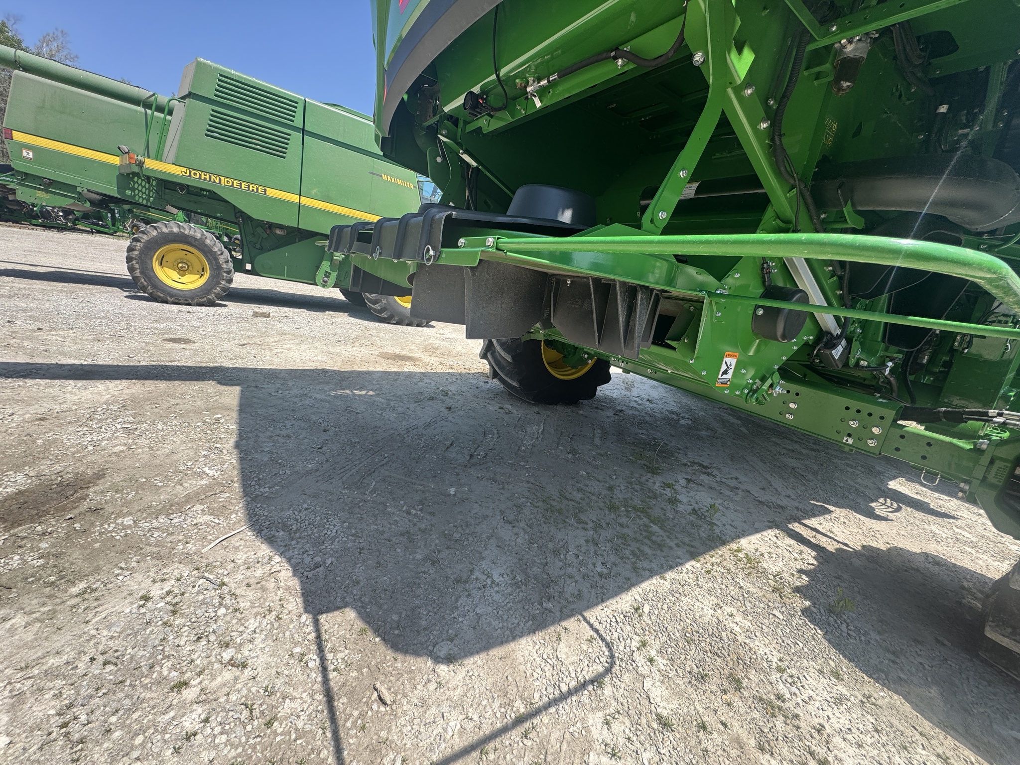 2025 John Deere S7 800 Image 2