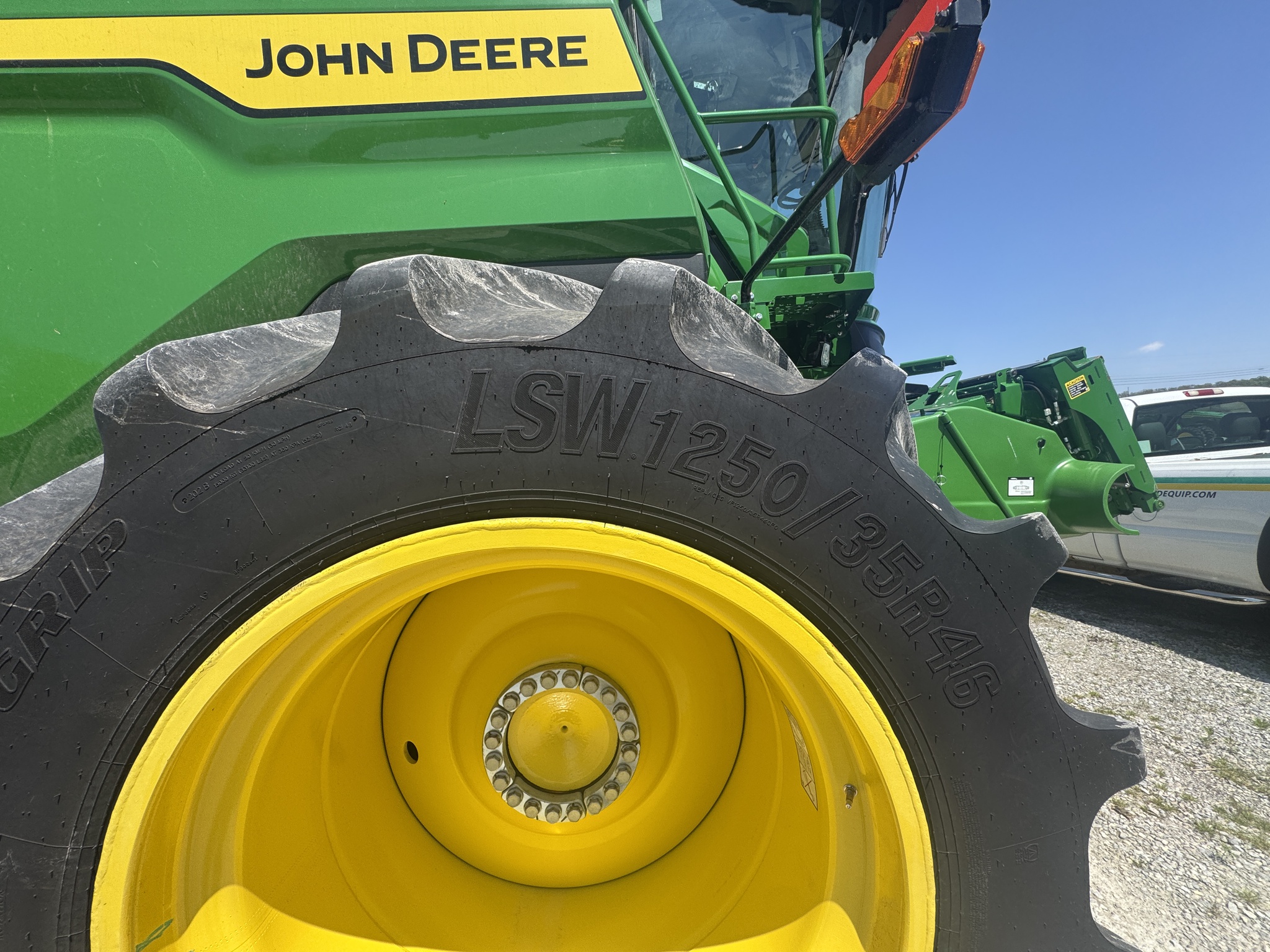 2025 John Deere S7 800 Image 5