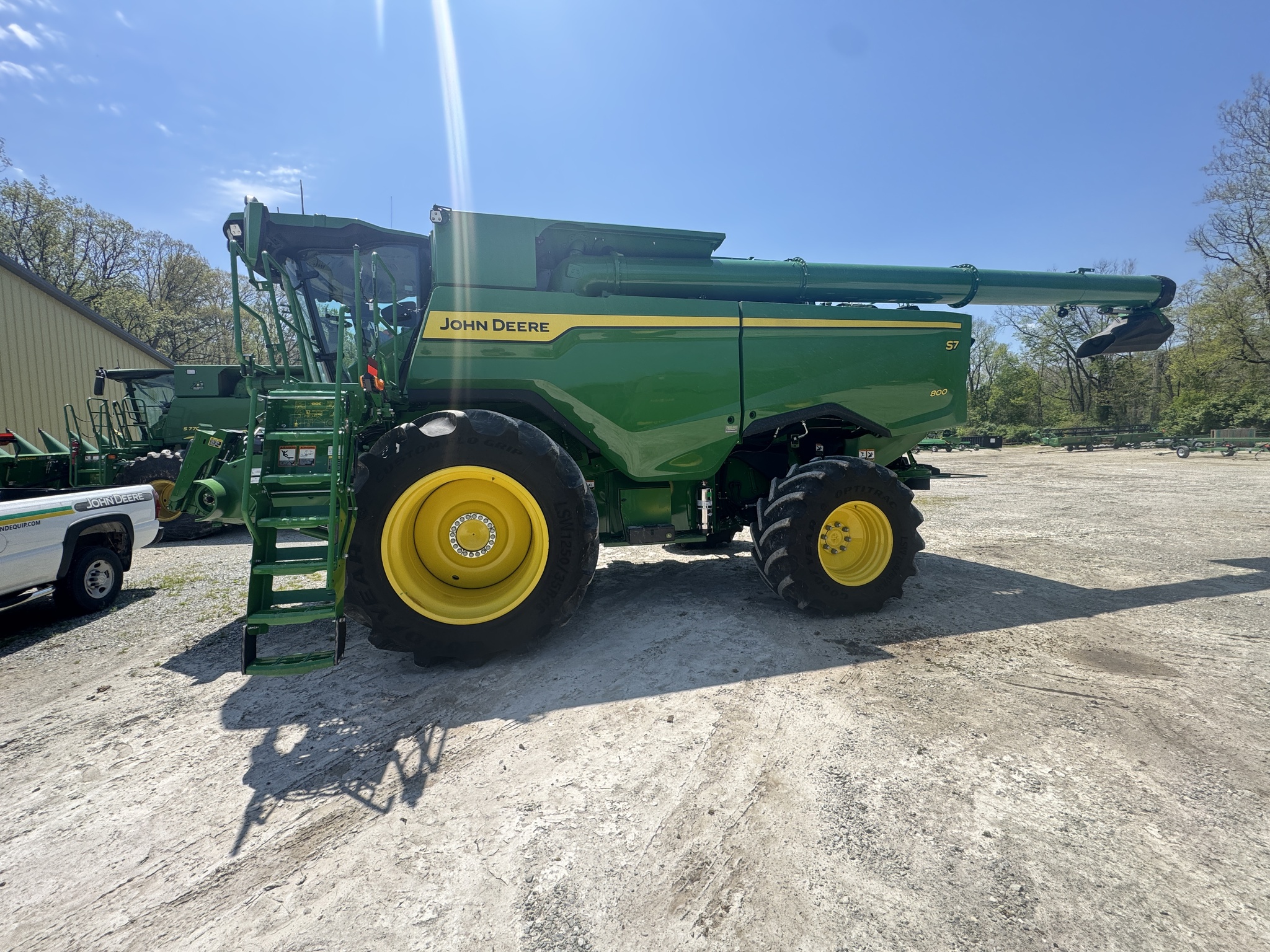 2025 John Deere S7 800 Image 9