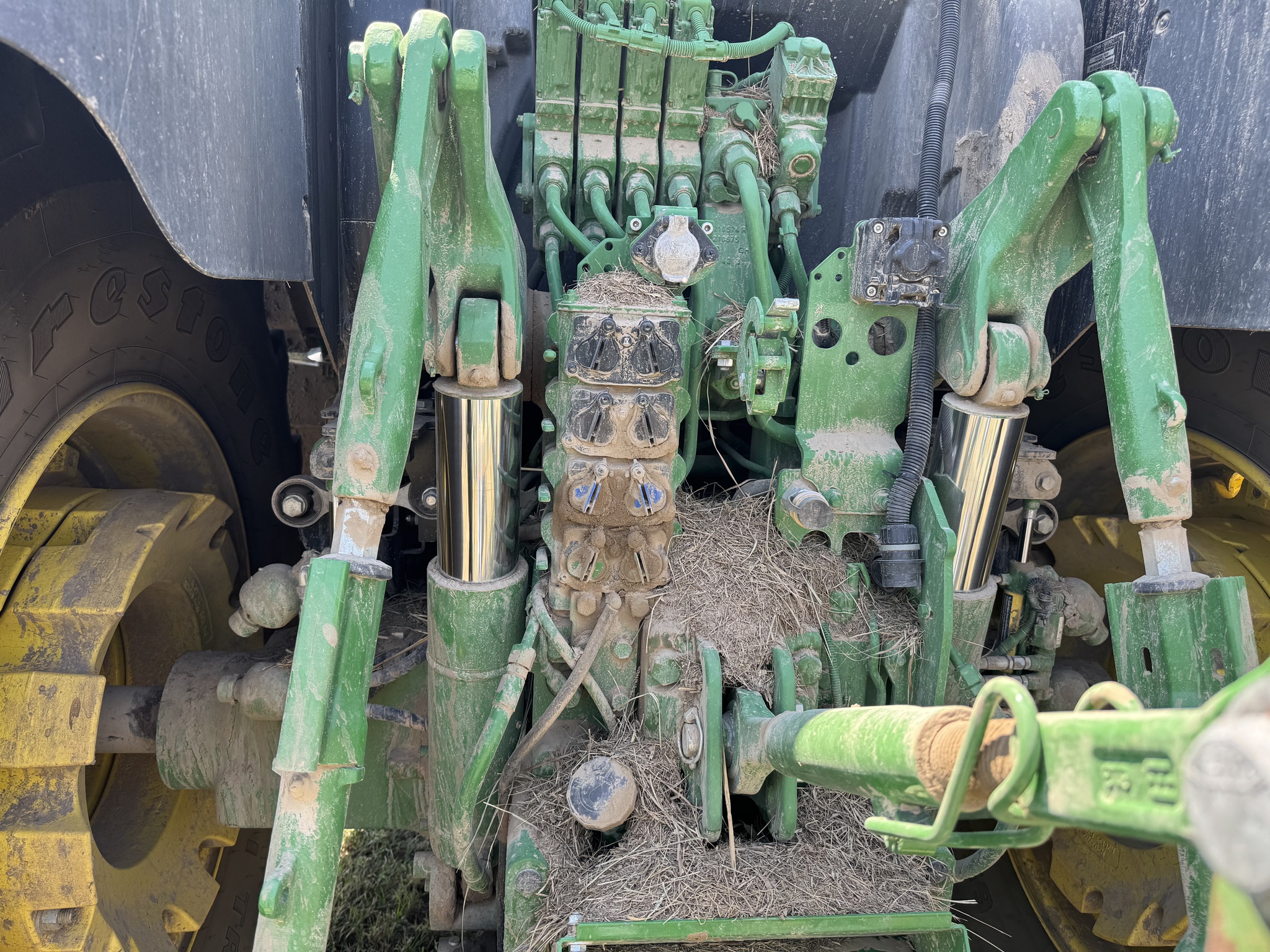  2025 John Deere 6R 195 at Heritage Tractor in Pittsburg, KS