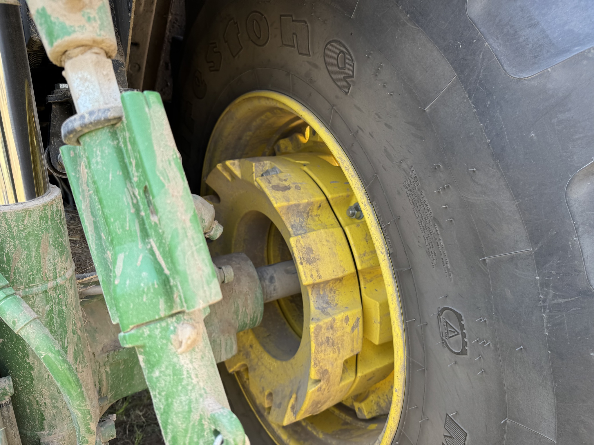  2025 John Deere 6R 195 at Heritage Tractor in Pittsburg, KS