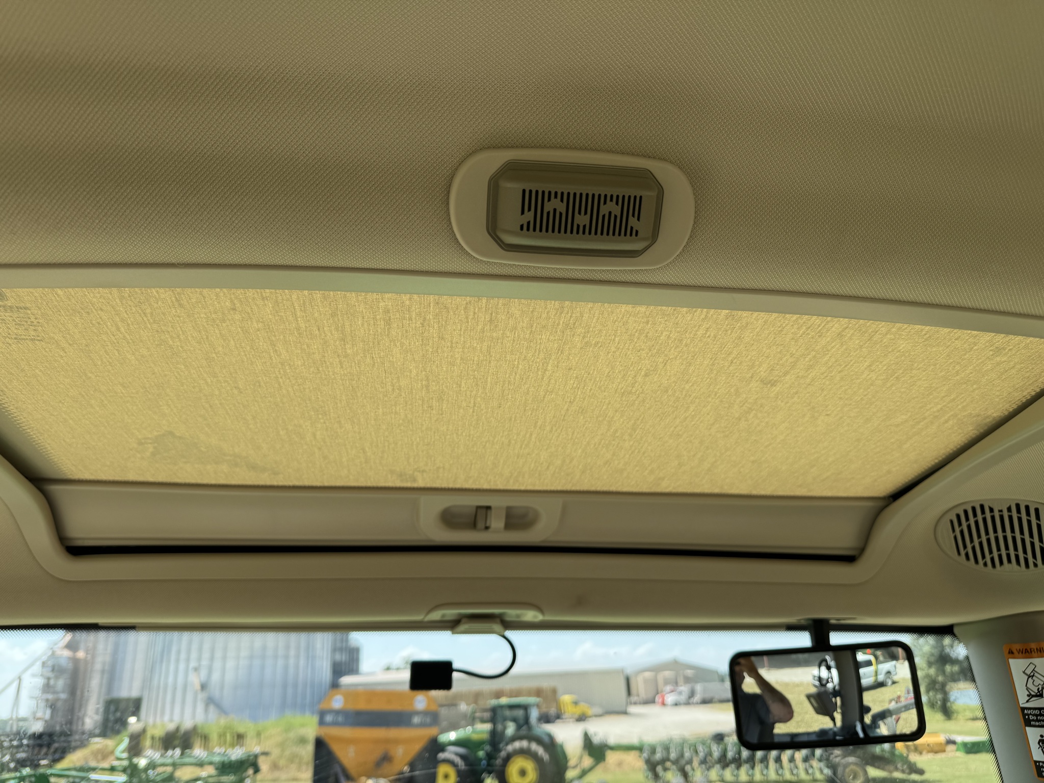  2025 John Deere 6R 195 at Heritage Tractor in Pittsburg, KS