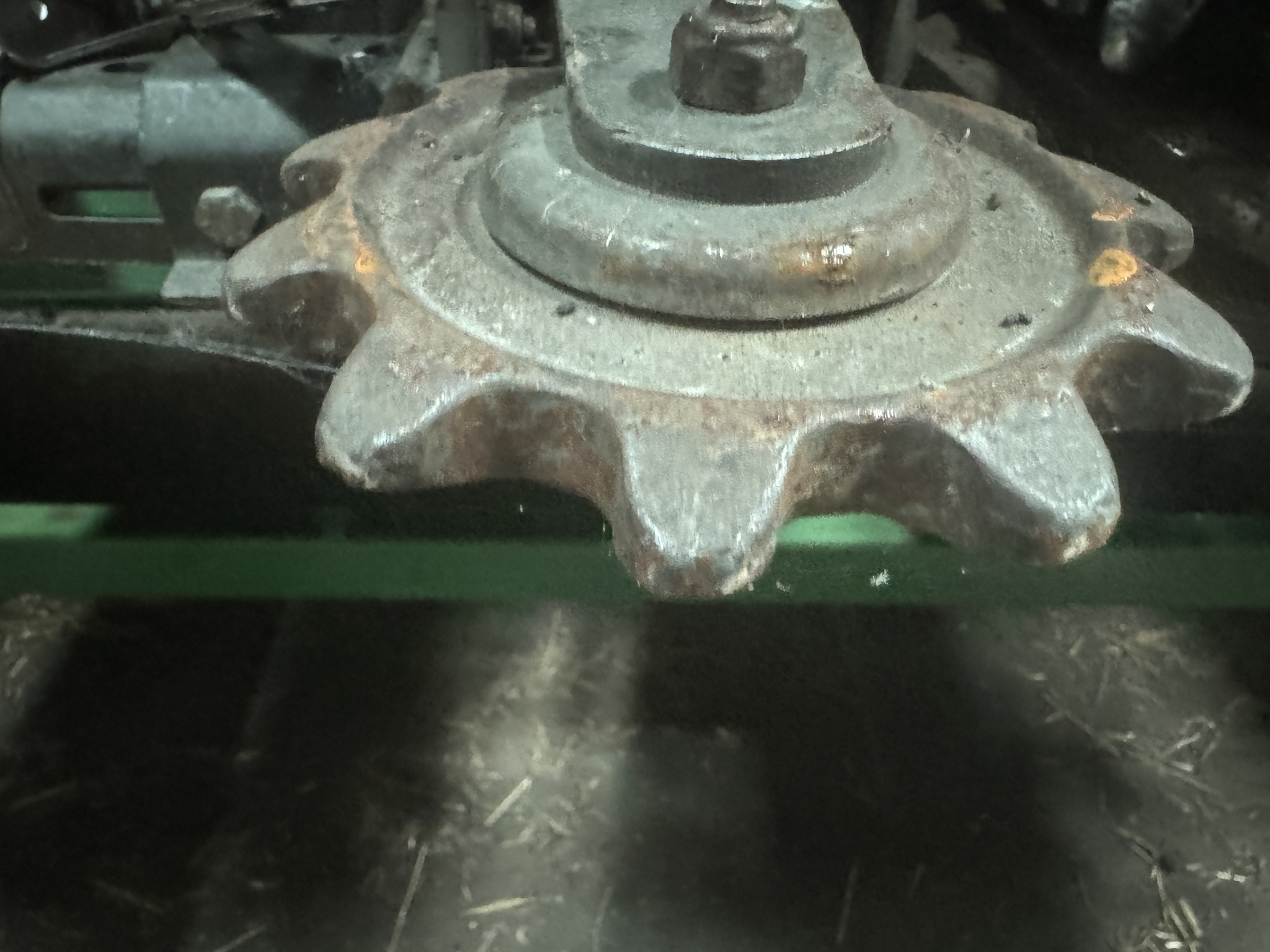 2014 Drago N8 Series 2 8 Row Corn Head Image 5