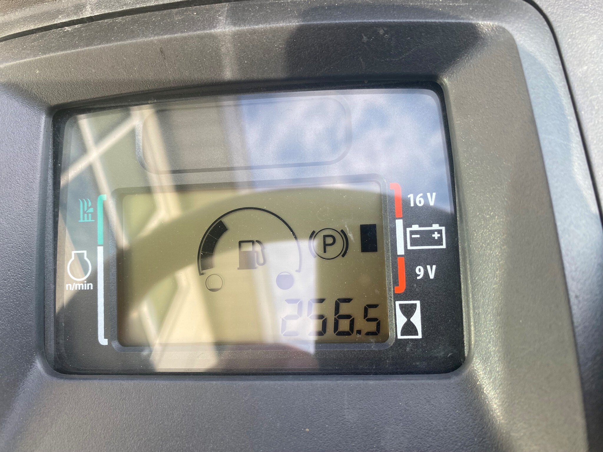 2021 John Deere X350 Image 5