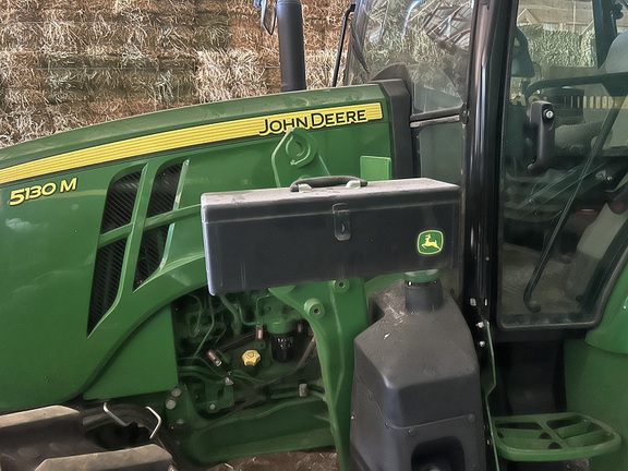 Photo of 2023 John Deere 5130M