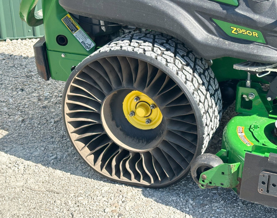 2021 John-Deere Z950R