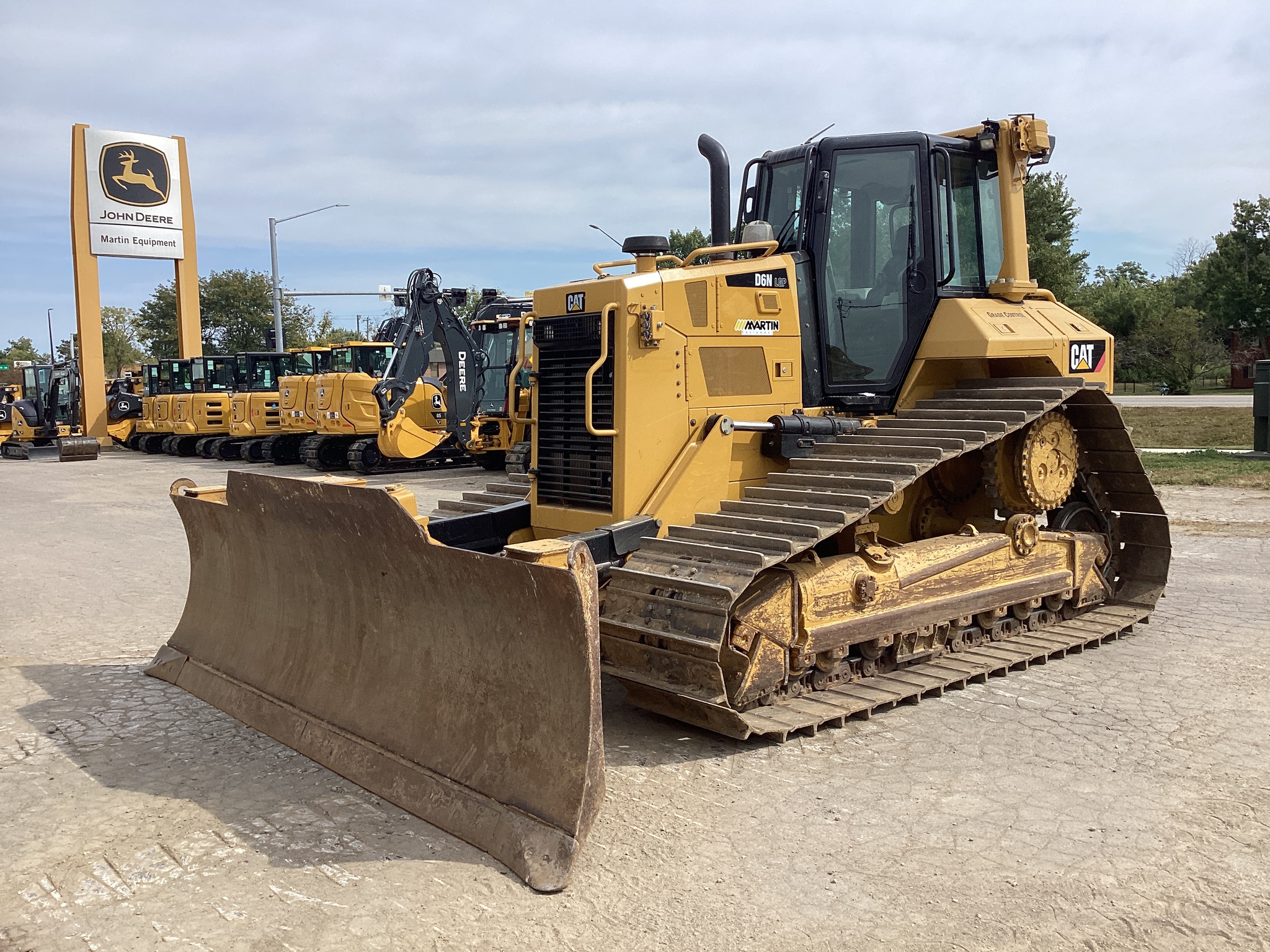2018 Caterpillar D6N LGP Image 1