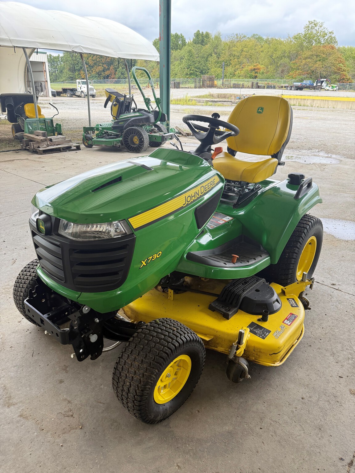 2020 John Deere X730 Image 1