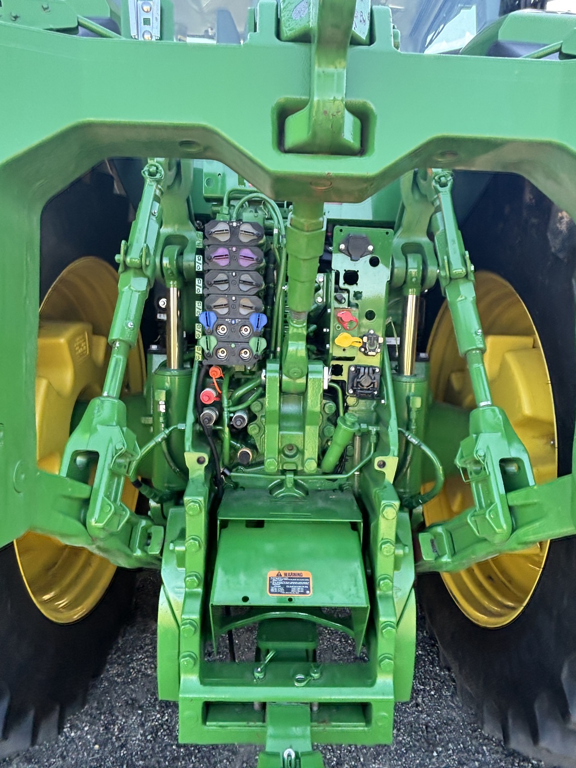 2024 John Deere 8R 370 Image 6