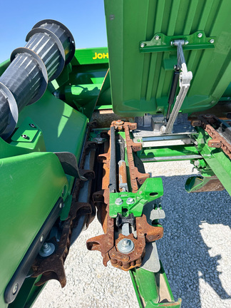 2025 John-Deere CF 12