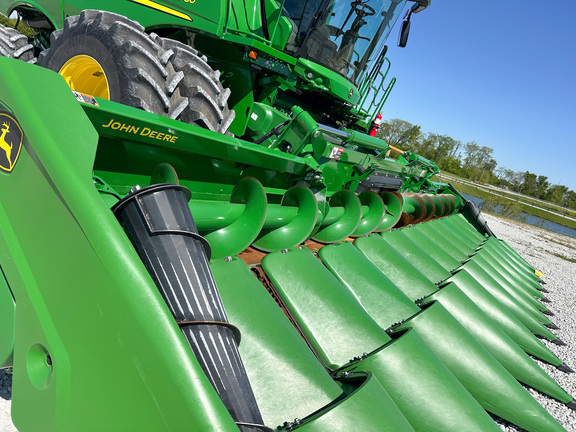 2025 John-Deere CF 12