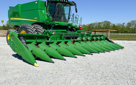 2025 John-Deere CF 12
